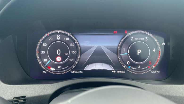 Jaguar XE 2.0 D200 R-Dynamic SE 4dr Auto Diesel Saloon